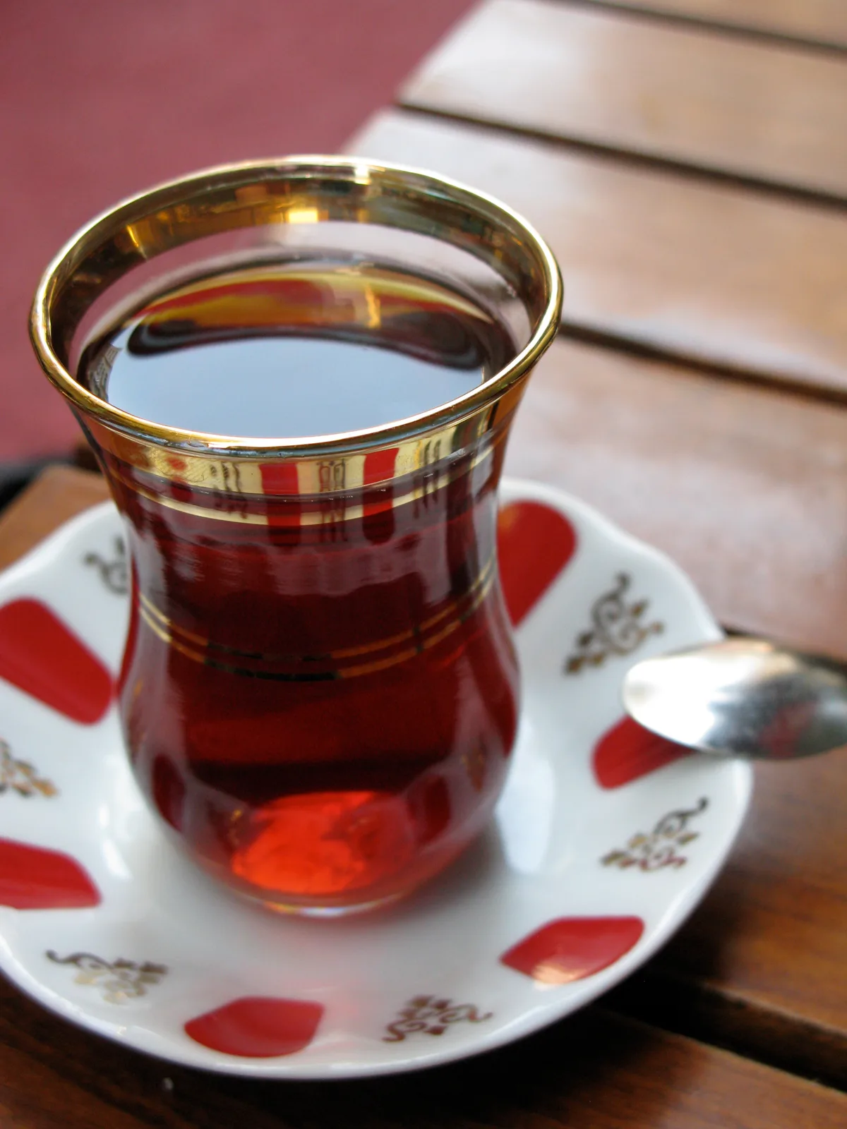 Türkischer Tee (Çay)